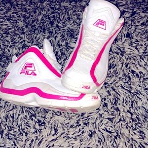 Women’s FILA SIZE 7.5